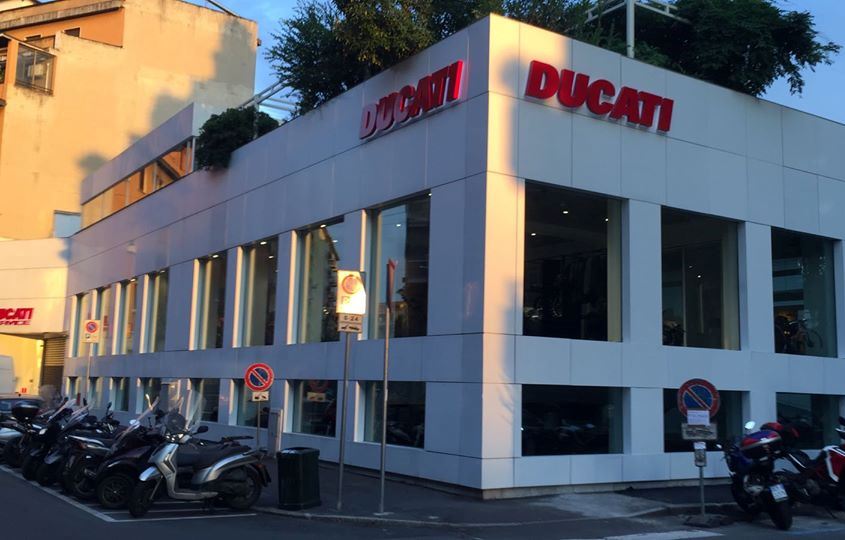 Ducati store1